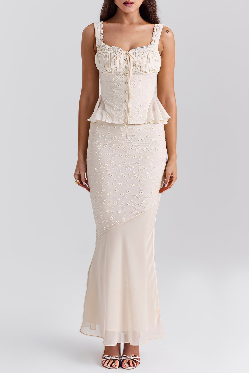 Two-Piece Set with Sleeveless Lace Top and Skirt