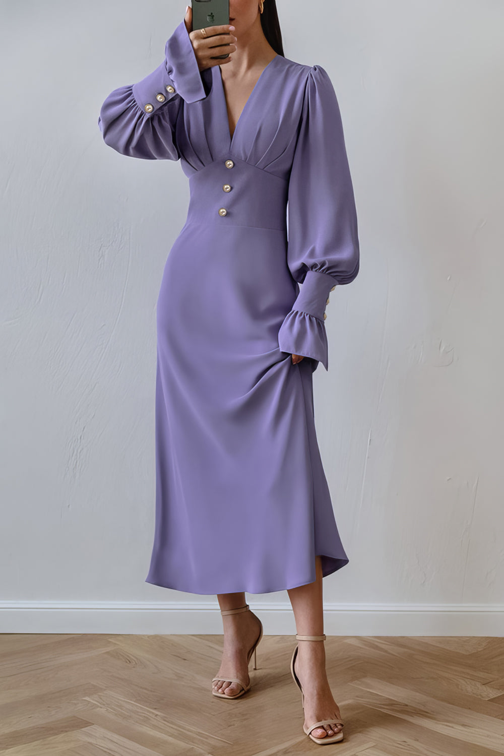 Elegant Midi Dress with Pleated Detail