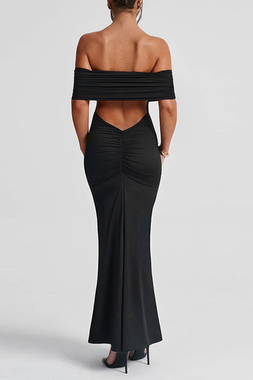 Elegant Off-Shoulder Maxi Dress with Draped Back Design