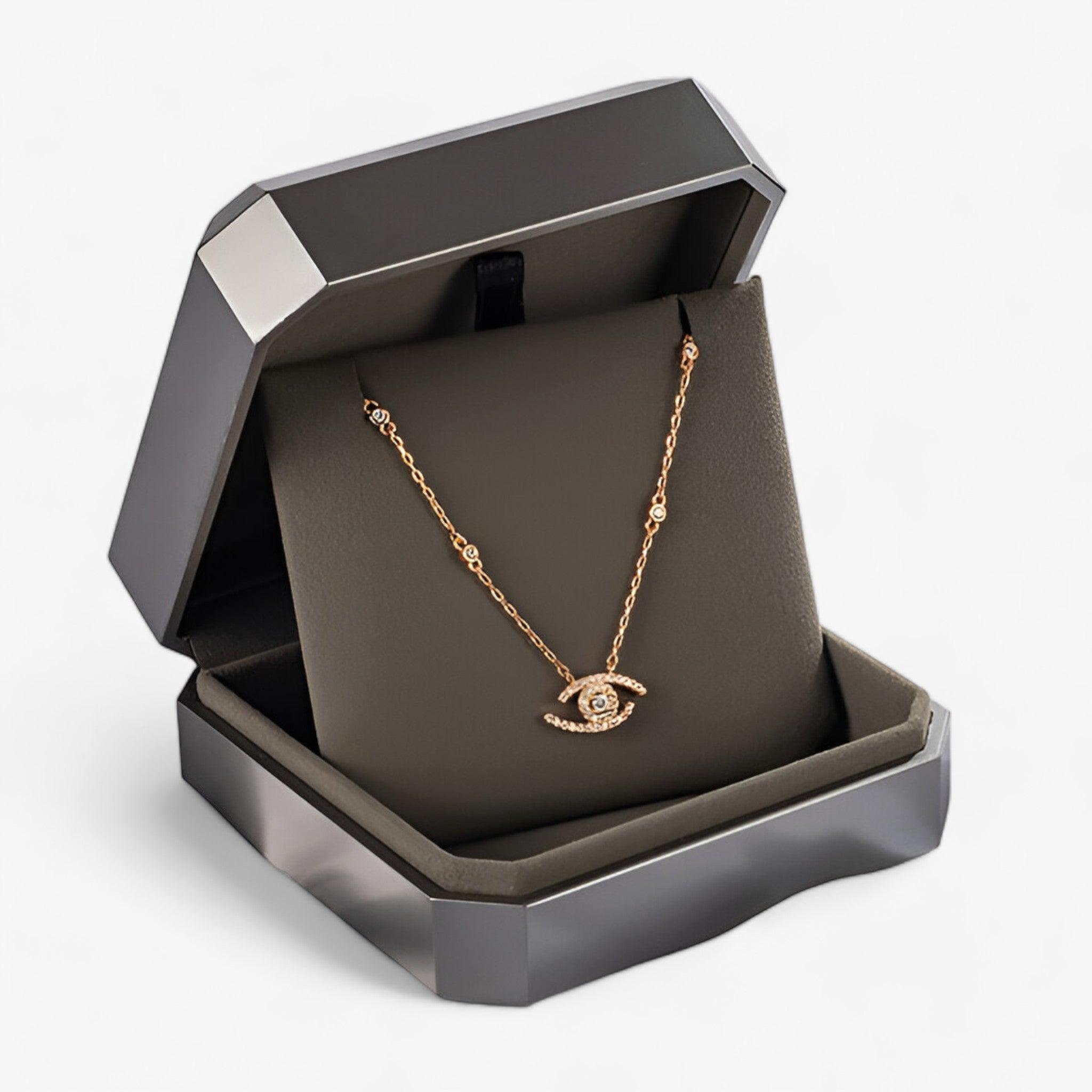 CELESTE | Luxe Ketting - Stijlvol Magic Eye Ontwerp voor Elke Gelegenheid